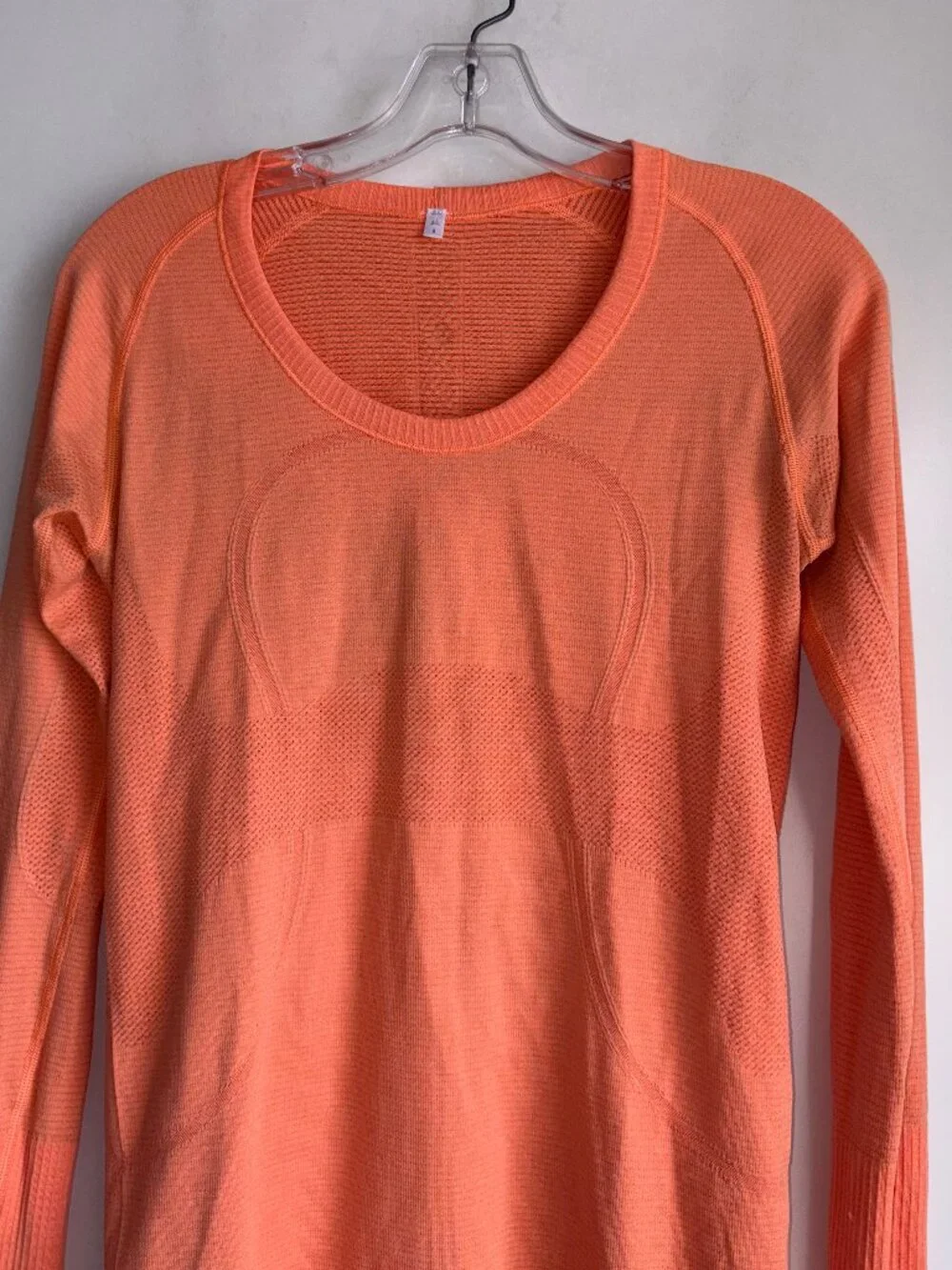 LULULEMON Swiftly Tech Long Sleeve Size 8